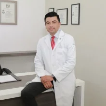 Foto de Dr. José Tomás Flores Flores, Cardiología en Aguascalientes