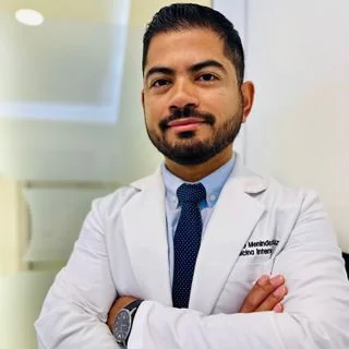 Foto de Dr. Juan Pablo Menindez Cruz, Medicina Interna en Aguascalientes