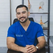 Foto de Dr. F. Emmanuel Hermosillo Salazar, Ortopedia y Traumatología en Tijuana