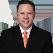 Foto de Dr. Jaime Lumban, Otorrinolaringología en Tijuana