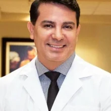 Foto de Dr. Javier Román Castrejon, Cirugía Plástica y Reconstructiva en Mexicali