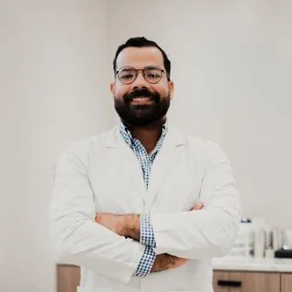 Foto de Dr. Juan Daniel Madera Brito, Otorrinolaringología en Ensenada