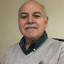 Foto de Dr. Juan Espinoza Montes, Oftalmología en Ensenada