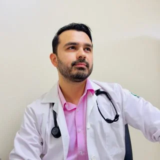 Foto de Dr. Luis Fernando Meza García, Medicina Interna en Ensenada