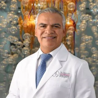 Foto de Dr. Manuel Gutiérrez Romero, Cirugía Plástica y Reconstructiva en Tijuana