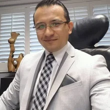 Foto de Dr. Marco Antonio Soto Ledesma, Cirugía Plástica y Reconstructiva en Tijuana