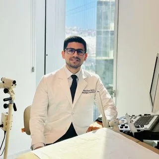 Foto de Dr. Rafael Flores Garcia, Ginecología y Obstetricia en Tijuana