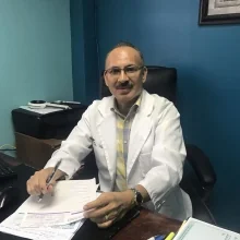 Foto de Dr. Roberto Flores Vidaña, Dermatología en Mexicali