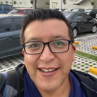 Foto de Dr. Aaron Abdon Alvarez Acosta, Ortopedia y Traumatología en Ciudad de México