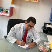 Foto de Dr. Alberto Delgado Porras, Cirugía Pediátrica, Cirugía Pediátrica en Juárez
