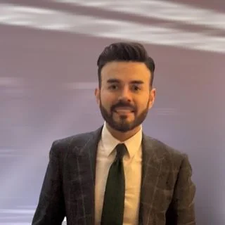 Foto de Dr. Aldo Estrada Herrera, Otorrinolaringología en Juárez