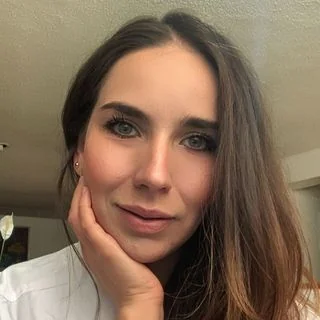 Foto de Dr. Alejandra Fuentes Martínez, Ortopedia y Traumatología en Ciudad de México