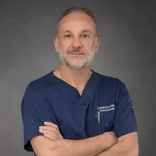 Foto de Dr. Aurelio Carrera Muinos 2, Cirugía Oncológica en Ciudad de México