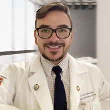 Dr. Carlos Alcántara Noguez pediátrico