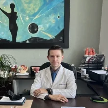 Foto de Dr. Eugenio Gutierrez Rojas, Urología en Ciudad de México