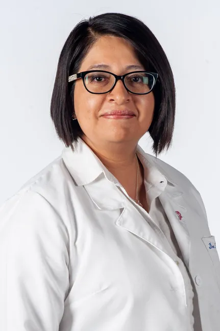 Dr. Gabriela Alvarado Luna, Oncología en Ciudad de México