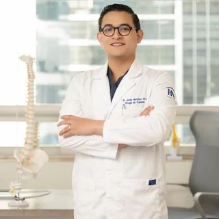 Foto de Dr. Javier Martínez Silva, Ortopedia y Traumatología en Ciudad de México