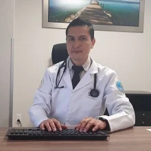 Foto de Dr. José Raúl Ortiz Lara, Endocrinología, Otorrinolaringología en Ciudad de México