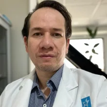 Foto de Dr. Juan Pedro Martínez Ávila, Ortopedia y Traumatología en Ciudad de México