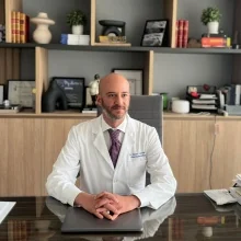 Foto de Dr. Oscar Calderon Wengerman, Otorrinolaringología en Ciudad de México