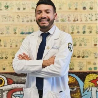 Foto de Dr. Ramses Flores Nava, Neumología en Ciudad de México