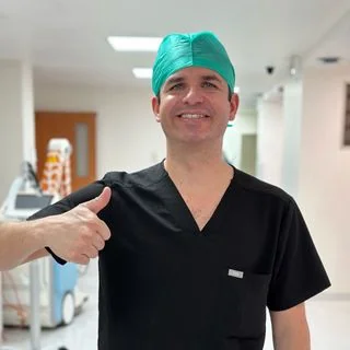 Foto de Dr. Roberto Jáuregui Brechú, Cirugía General en Ciudad de México