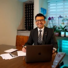 Foto de Dr. Víctor Tavira Nava, Ortopedia y Traumatología en Ciudad de México