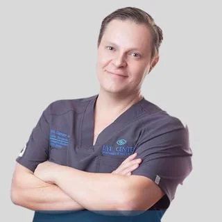 Foto de Dr. Alejandro Carrera Cristóforo, Oftalmología en Chihuahua