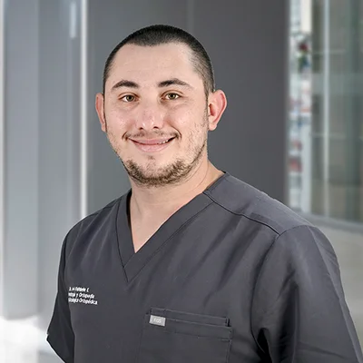 Foto de Dr. Avi Fishbein Freiman, Ortopedia y Traumatología en Juárez