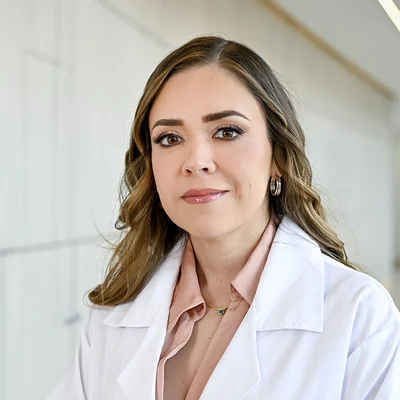 Foto de Dr. Bettsy Emir Romero Garcia, Gastroenterología, Pediatría en Juárez