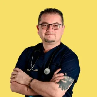 Foto de Dr. Cesar Avila Santos 2, Cirugía Pediátrica en Chihuahua