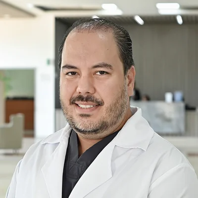 Foto de Dr. Daniel Garza Nava, Urología en Juárez