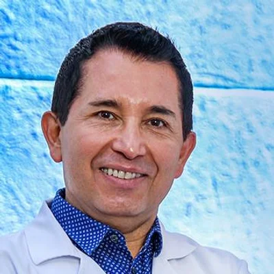 Foto de Dr. David González Flores, Pediatría en Juárez