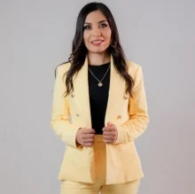 Foto de Dr. Dennis Lorena Martinez Bejarano, Pediatría en Chihuahua