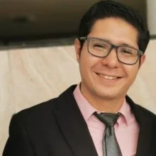 Foto de Dr. Edgar Abad Guangorena, Dermatología en Chihuahua