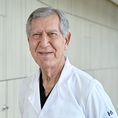 Foto de Dr. Elias Curioca Karana, Otorrinolaringología en Juárez