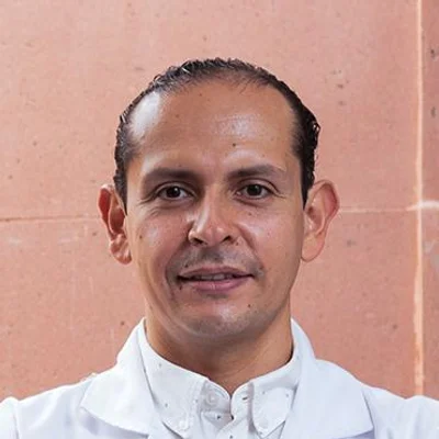 Foto de Dr. Enrique García Peña, Urología en Juárez