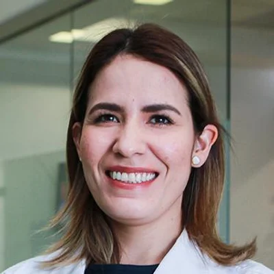 Foto de Dr. Erika Cecilia Zaragoza Rojas, Neumología en Juárez