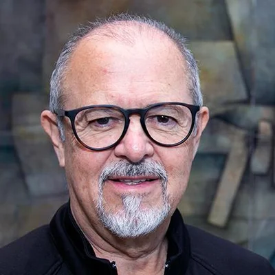 Foto de Dr. Fernando Carvajal Armora, Ginecología y Obstetricia en Juárez