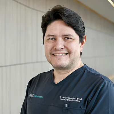 Foto de Dr. George Luis Antzoulatos Oquendo, Oftalmología en Juárez