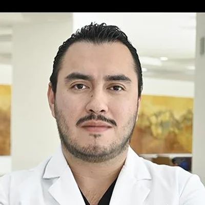 Foto de Dr. Johan Israel Alvarado Alvarado, Urología en Juárez