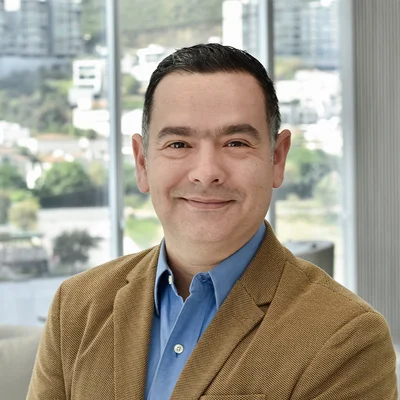 Foto de Dr. Jonathan Valdéz González, Ginecología y Obstetricia en Juárez