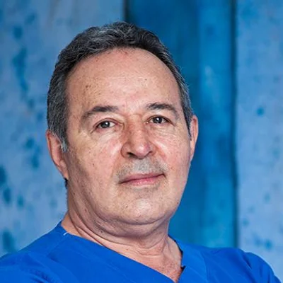 Foto de Dr. José Alanís Fuentes, Gastroenterología, Ginecología y Obstetricia en Juárez