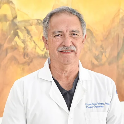 Foto de Dr. Juan Antonio Rodriguez Navarrete, Ortopedia y Traumatología en Juárez