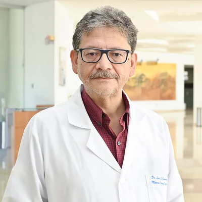 Foto de Dr. Luis Javier Casanova Cardiel, Infectología, Medicina Interna en Juárez