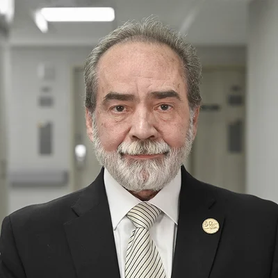 Foto de Dr. Miguel Antonio Ambás Argüelles, Ginecología y Obstetricia en Juárez