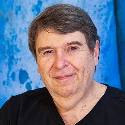 Foto de Dr. Ricardo Washington Cruces, Oftalmología en Juárez