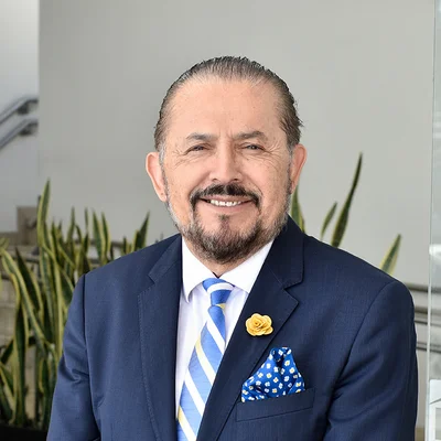 Foto de Dr. Roberto Varela Gress, Oftalmología en Juárez