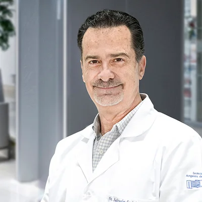 Foto de Dr. Salvador Sanjuán Santos, Ginecología y Obstetricia en Juárez