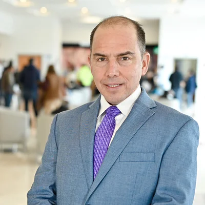 Foto de Dr. Vicente Reyes De la Parra, Ortopedia y Traumatología en Juárez